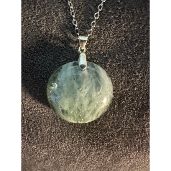 B.Rising Jewelry - Round Green Feather Fluorite Pendant Necklace on Silver 925 Chain